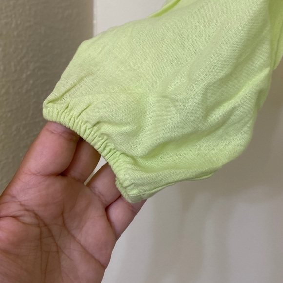 UNIVERSAL THREAD Puff long-sleeve tie front blouse Lime Green - Picture 4 of 5